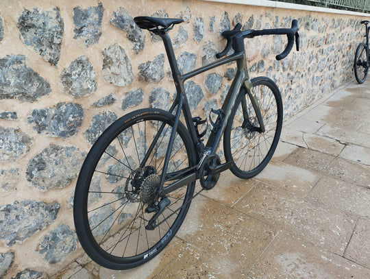 Scottt Addict RC40 Shimano 105 Di2 - Str. 56 (2022)